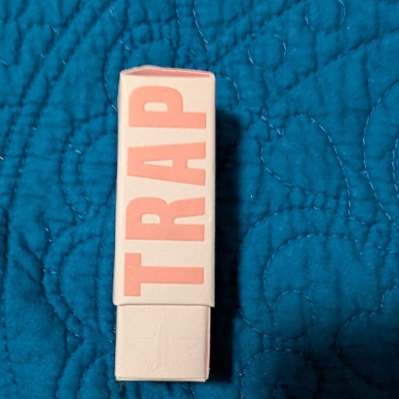 Jeffree Star Velvet Trap Plastic Surgery (New) - Picture 6 of 10